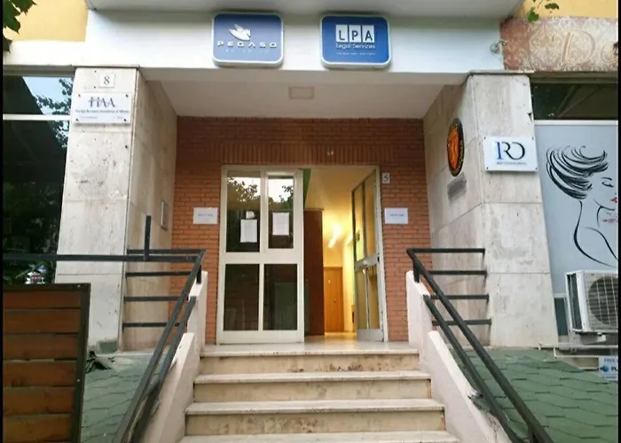 Апартаменты Lovely 2-bedroom In Center