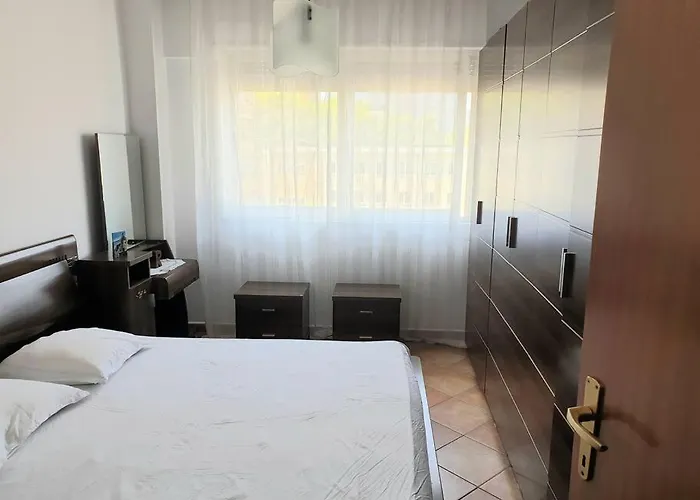 Lovely 2-bedroom In Center Apartamento *